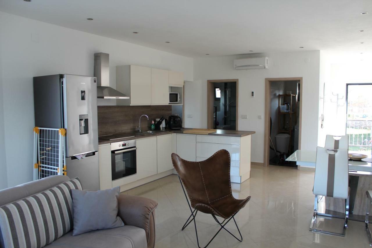 מאלינסקה Villa Antunovic מראה חיצוני תמונה